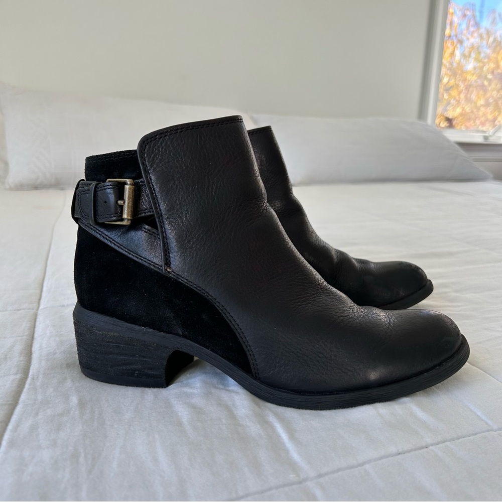 Comfortiva Leather and Suede Ankle Boots size 9.5